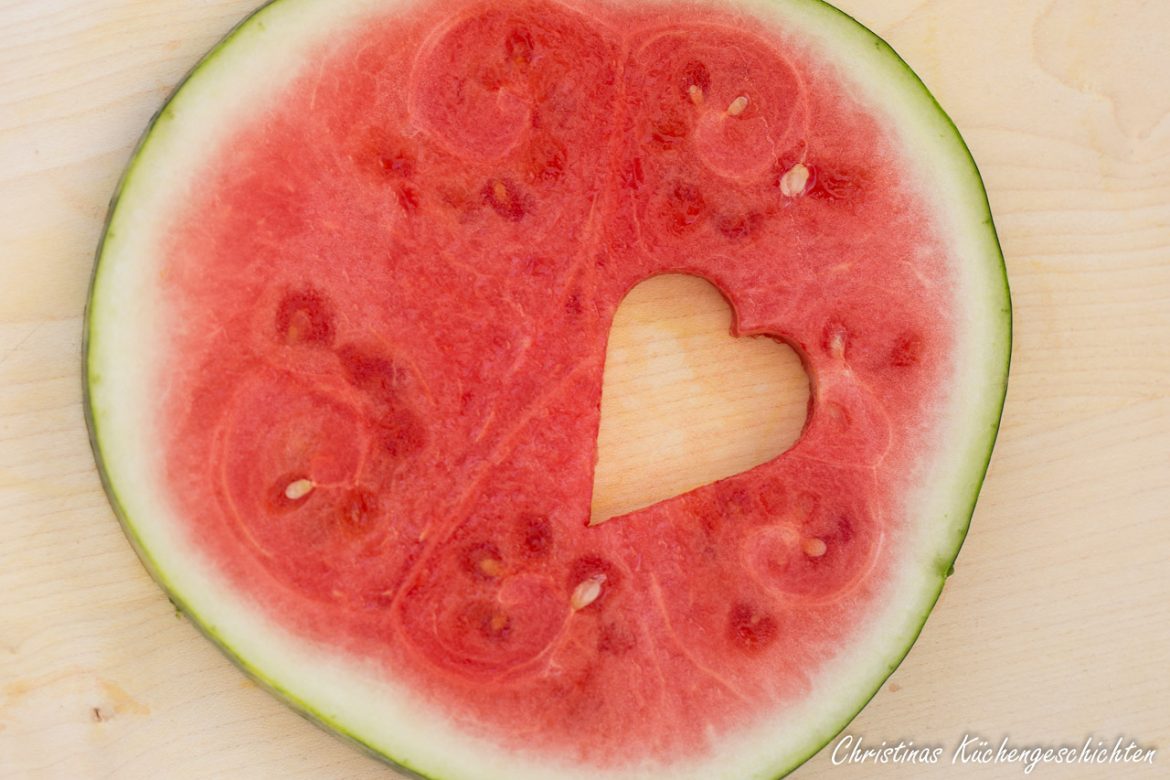 Muttertagsherz aus Melone